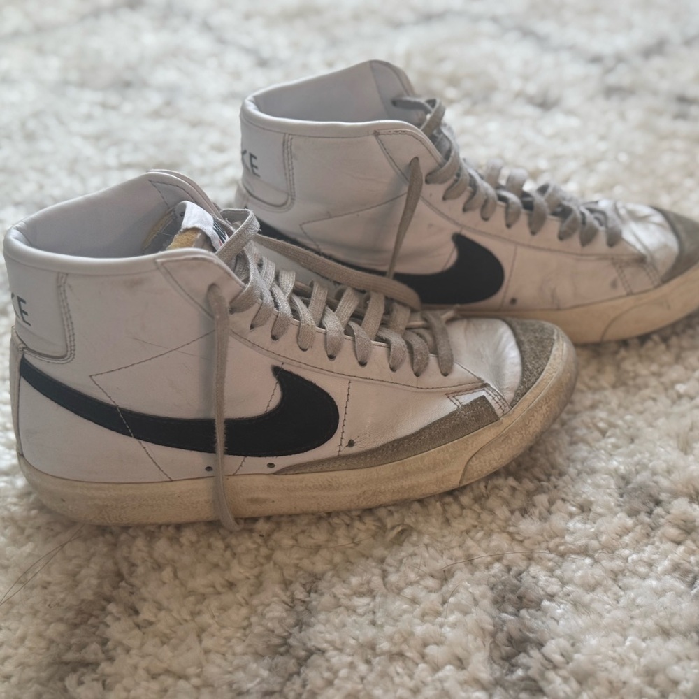 Classic Nike Blazer size 7